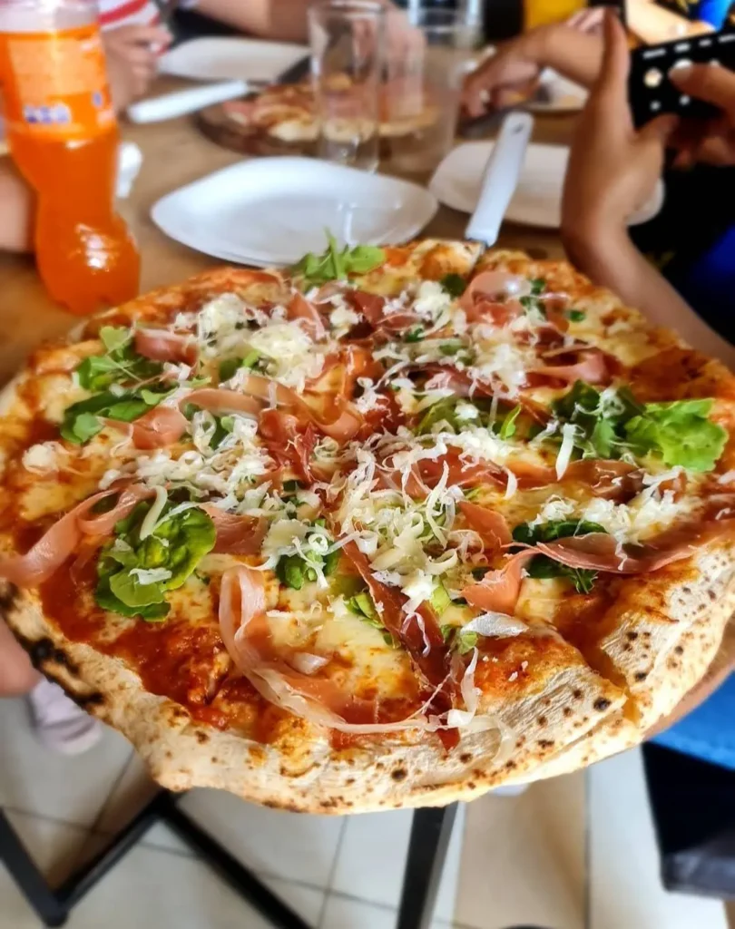 pizza house 6